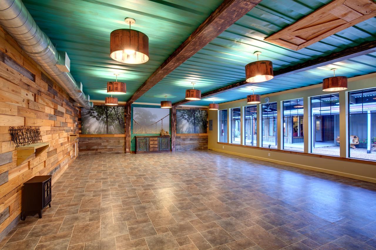 Deer Lake Lodge Resort & Spa Keenan Esterno foto